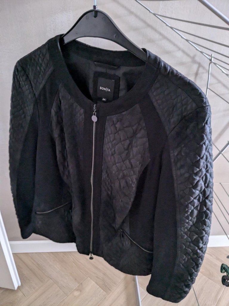 Te koop zwart jasje colbert bonita maat 44, Zwart, Maat 42/44 (L), Bonita, Ophalen of Verzenden