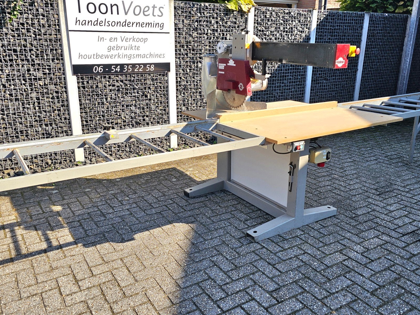 Harwi afkortzaag 625U met verlengtafels en aanslag, Ophalen, Gebruikt, 70 mm of meer, Afkortzaag