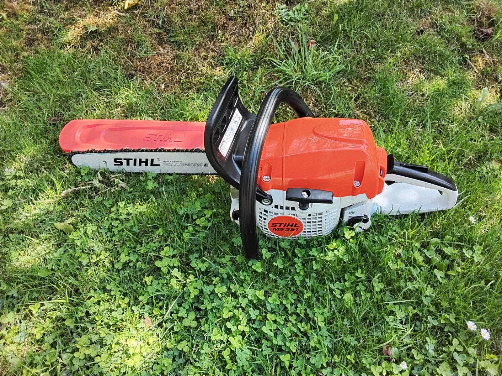 Stihl MS 251 Benzine Kettingzaag - Zo goed als nieuw, Ophalen, Zo goed als nieuw, 50 mm of meer, Stihl