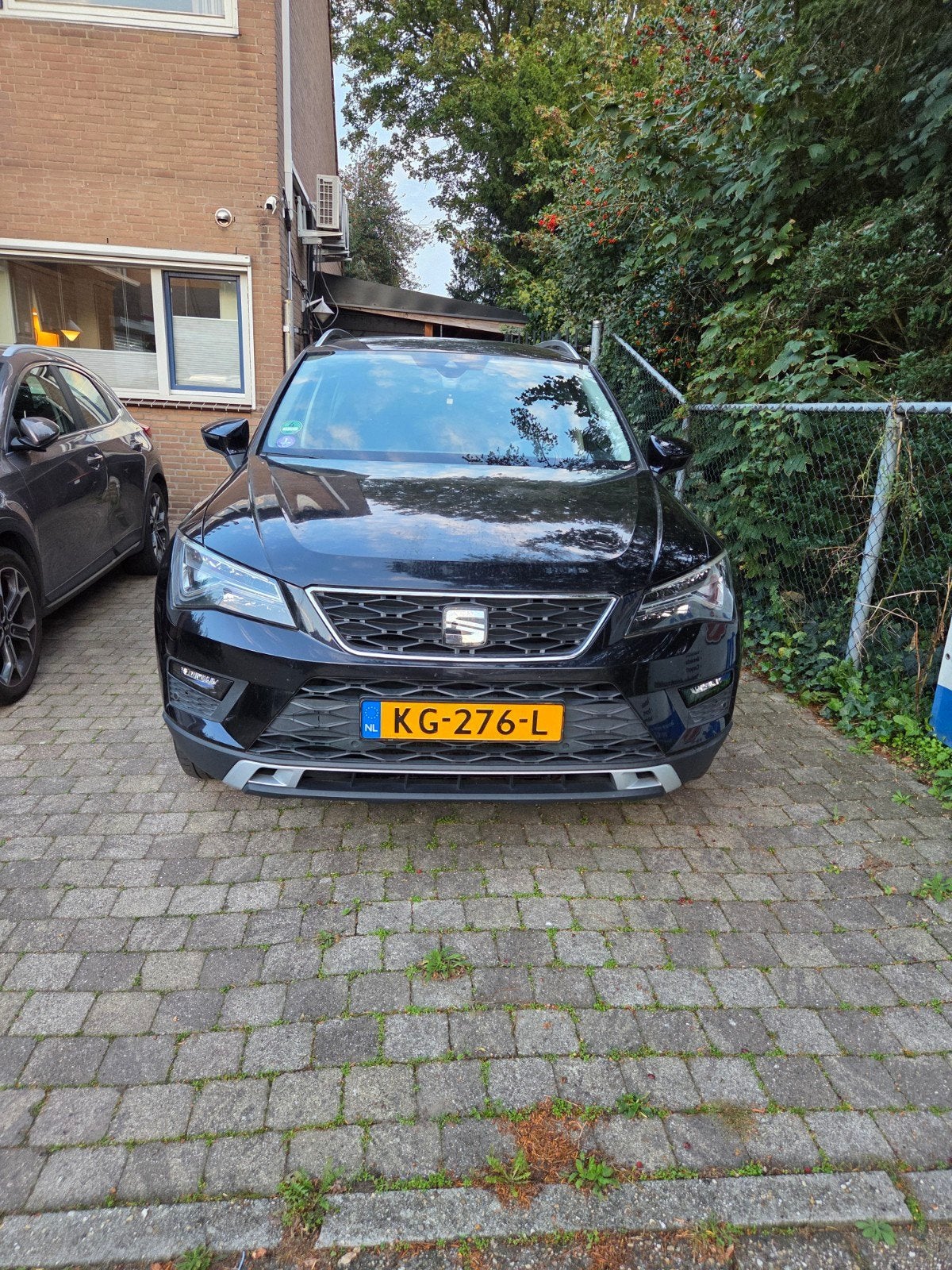 Seat Ateca 1.0 TSI 85KW 2016 Zwart, Auto's, Voorwielaandrijving, Ateca, Zwart, Origineel Nederlands