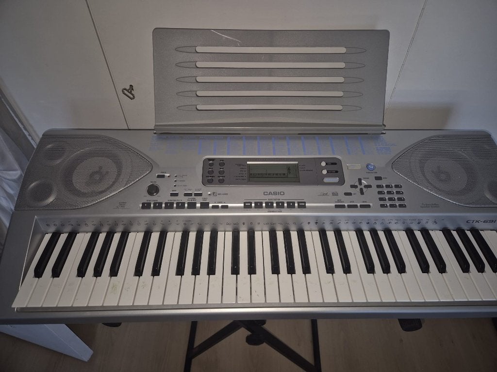 CASIO CTK-691 keyboard incl standaard, veel orgelfuncties, Ophalen, Zo goed als nieuw, 1 klavier, Overige typen