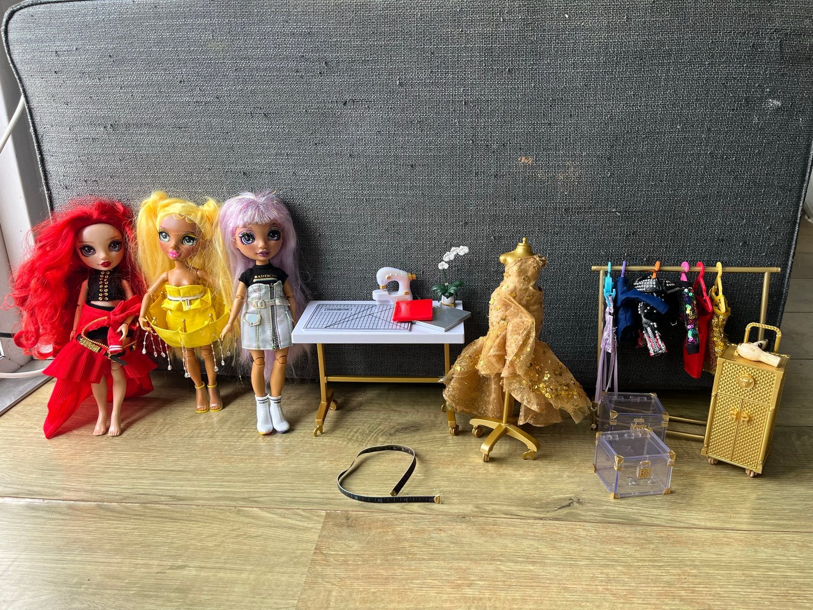 Rainbow High poppen met kleding en accessoires, Ophalen, Gebruikt, Overige typen