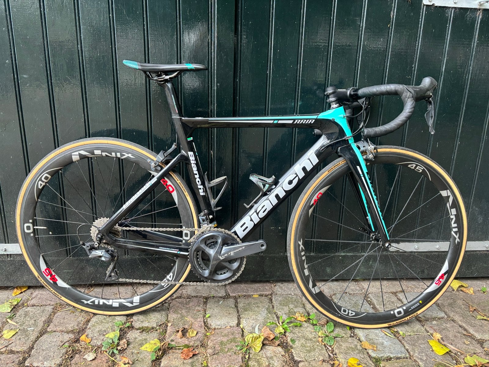Bianchi Aria racefiets Ultegra- Carbon wielen, 28 inch, Gebruikt, Carbon, Velgrem