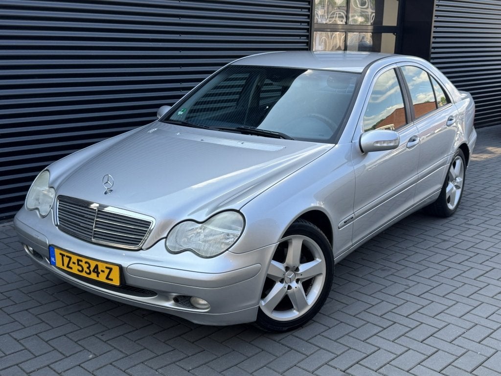 Mercedes-Benz C-Klasse 180 K. Classic AUTOMAAT| ZEER MOOI| R, Auto's, Automaat, Gebruikt, 1796 cc, Sedan