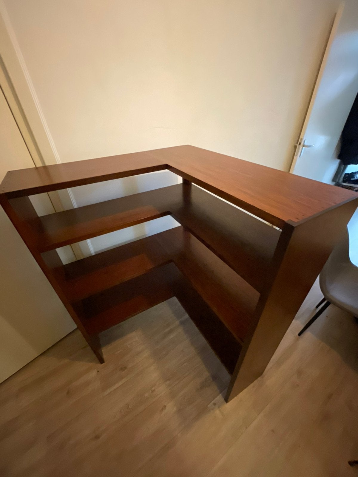Mid century boekenkast, Ophalen, 50 tot 100 cm, Zo goed als nieuw, Kersenhout