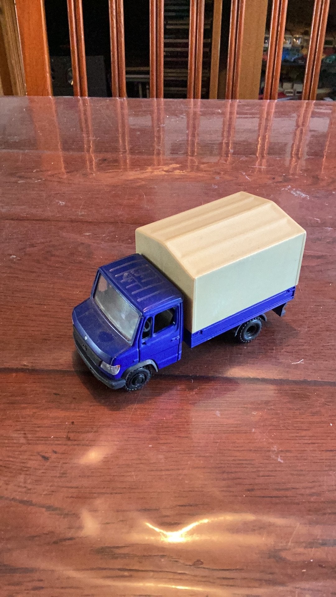 Ecovan Mercedes Benz 811 bakwagen NZG, Hobby en Vrije tijd, Ophalen of Verzenden, Gebruikt, Bus of Vrachtwagen, NZG