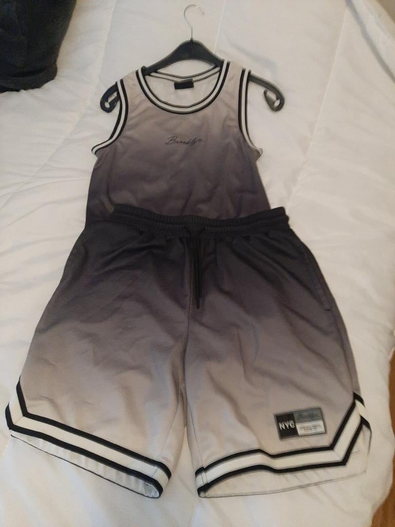 Mooi basketbal pak - Brooklyn NYC, Ophalen of Verzenden, Zo goed als nieuw, Kleding
