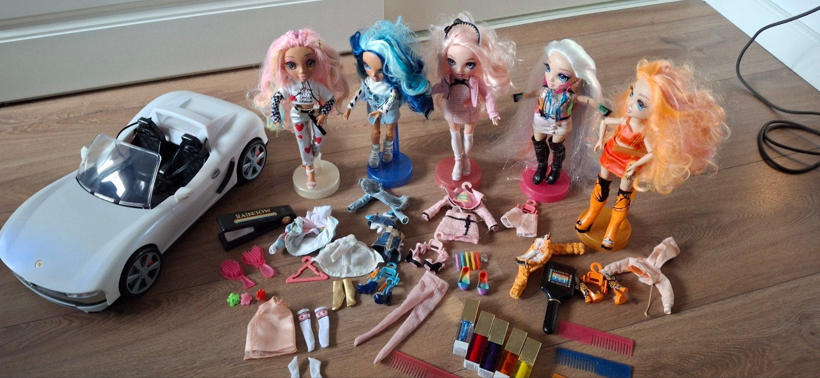 Complete Rainbow High poppen set met cabrio en accessoires, Ophalen of Verzenden, Zo goed als nieuw, Overige typen