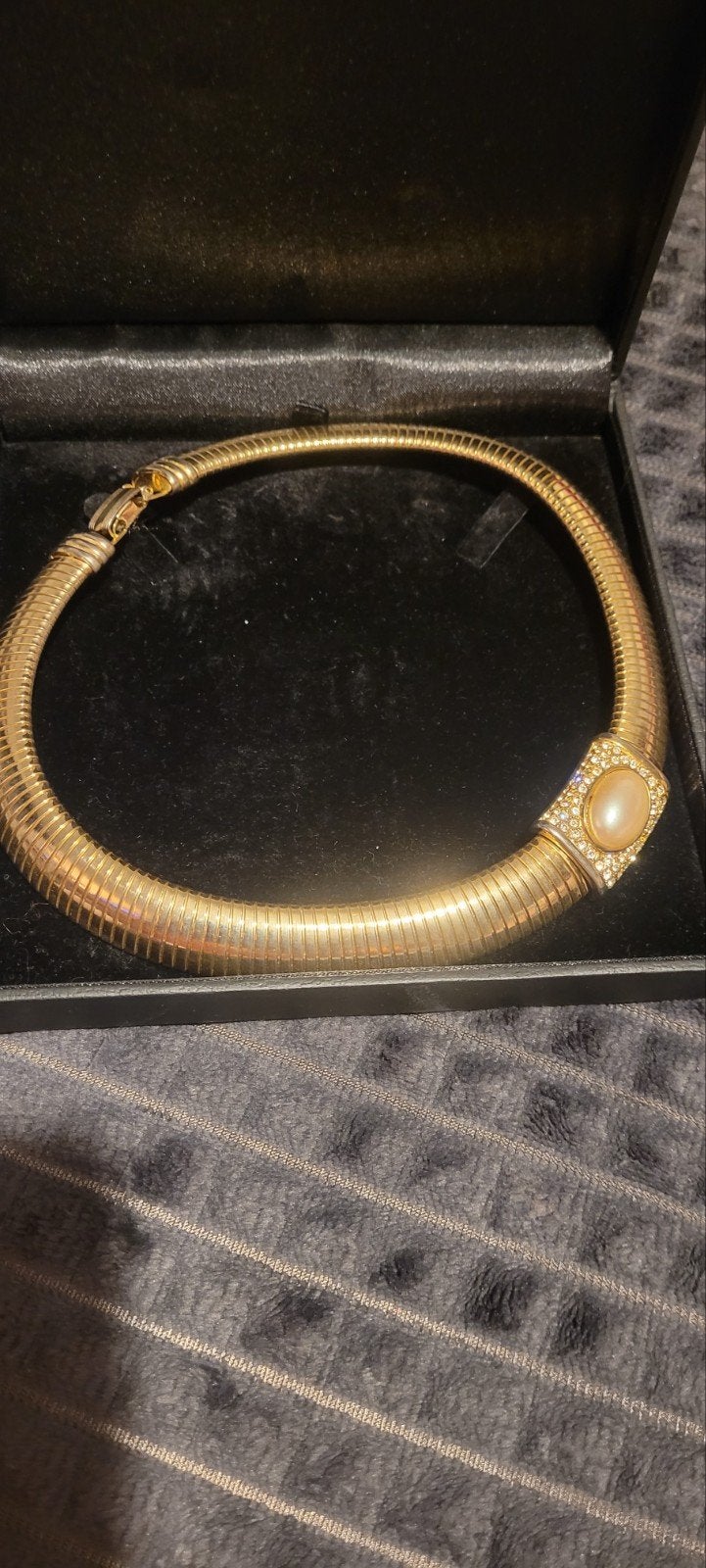 Gouden ketting met parel en strass, Overige materialen, Ophalen of Verzenden, Zo goed als nieuw, Goud