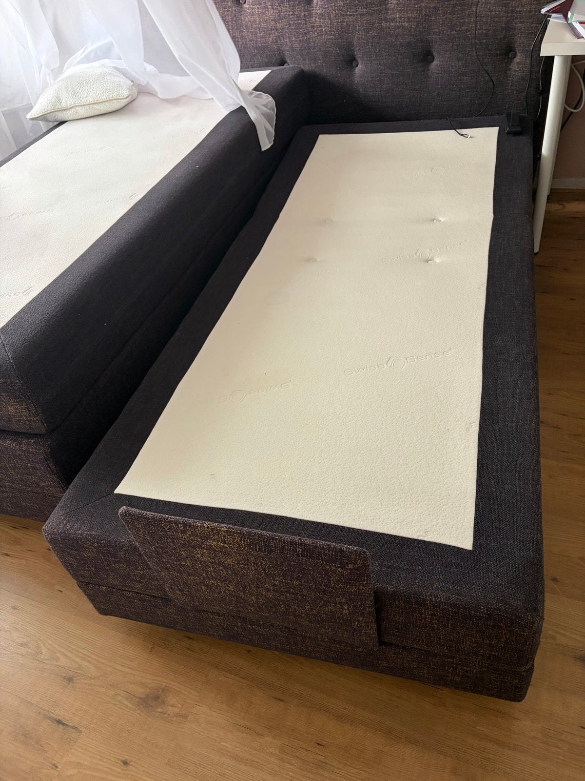 Elektrische boxspring van Swiss Sense, Ophalen, 90 cm, Eenpersoons, Bruin