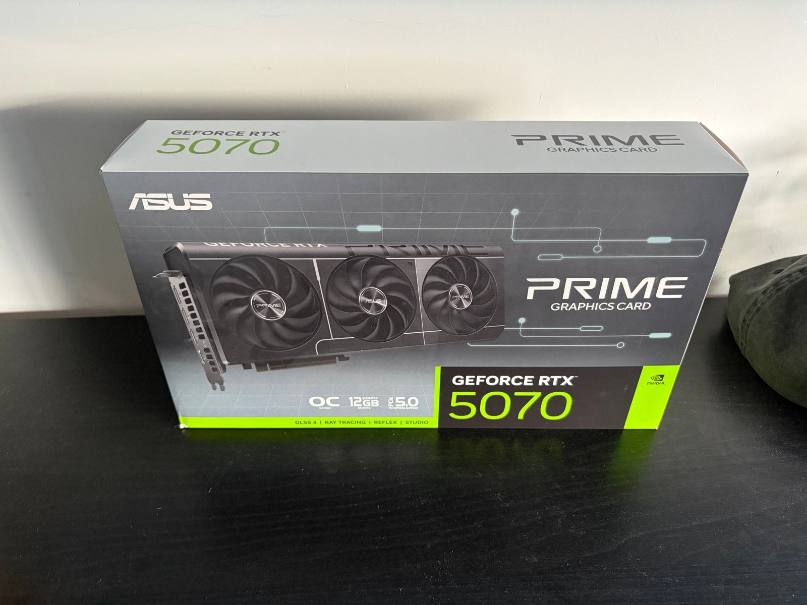 Lege doos ASUS GeForce RTX 5070 Prime videokaart, Computers en Software, Ophalen of Verzenden, Zo goed als nieuw, Nvidia