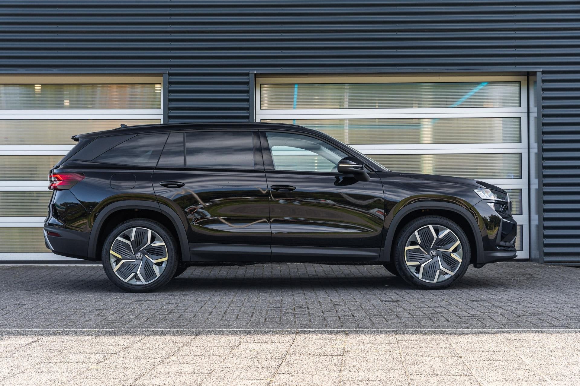 Skoda Kodiaq 1.5 TSI PHEV 204pk Business Edition Plus | LMV, Auto's, 12 maanden, Stof, 1498 cc, Euro 6