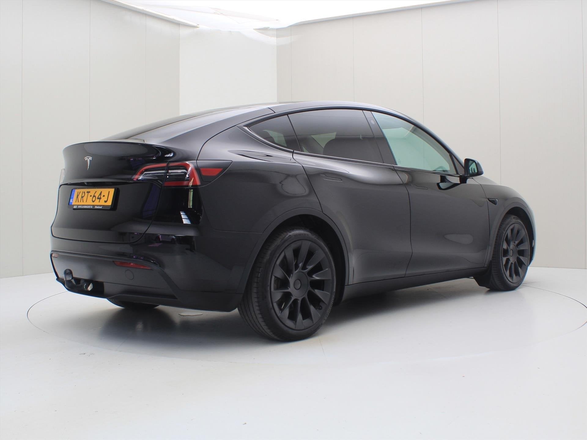 Foto 3 van Tesla Model Y Long-Range AWD 92.6% SoH [ TREKHAAK+ENHANCED A