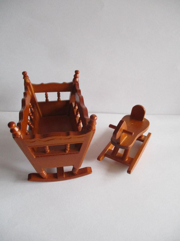 poppenhuis wiegje met hobbelpaard, Ophalen of Verzenden, Zo goed als nieuw, Decoratie