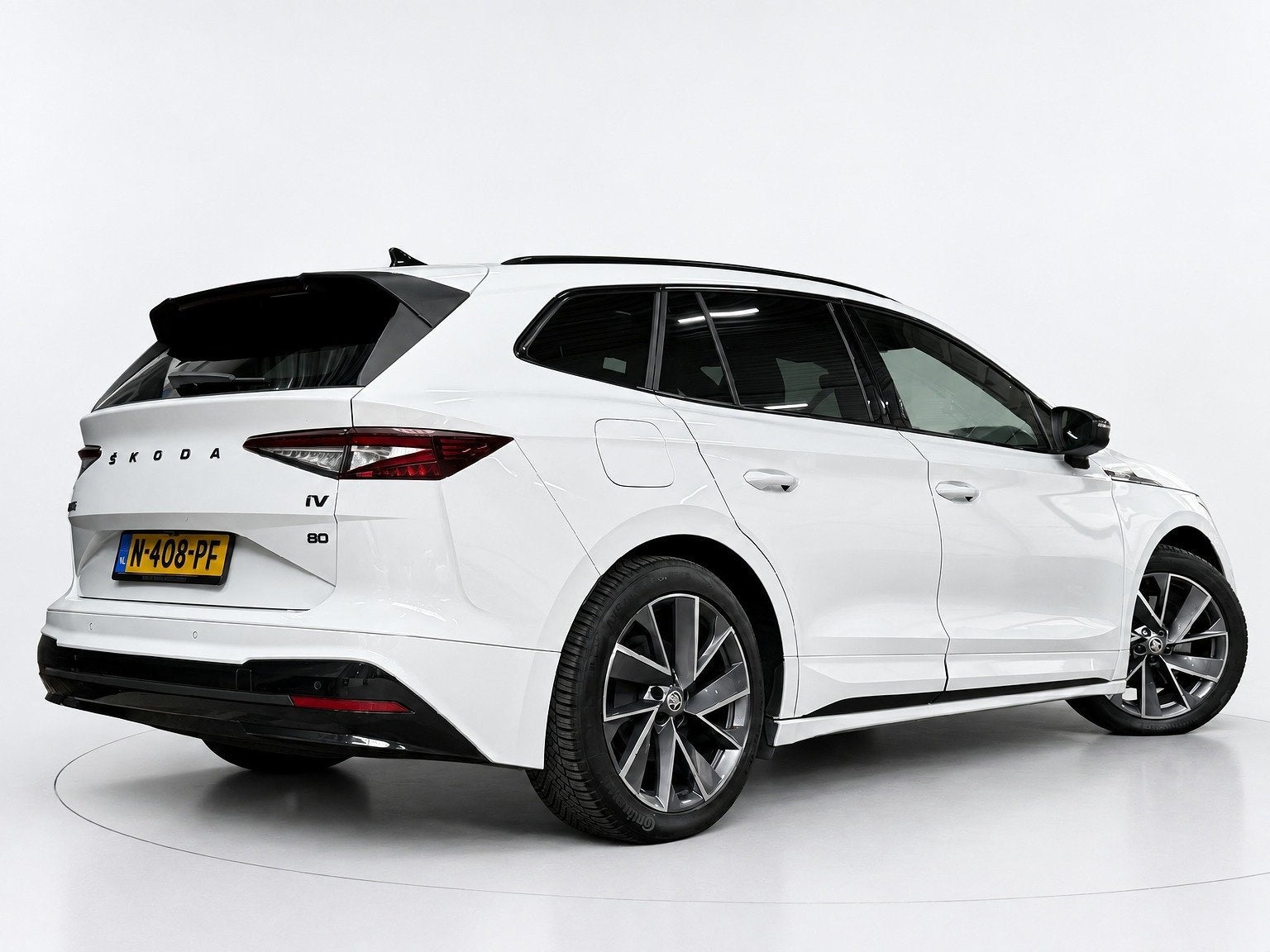Skoda Enyaq iV 80 Sportline Panoramadak Carplay Hud Led, Auto's, Automaat, Dealer onderhouden, Achterwielaandrijving, Gebruikt