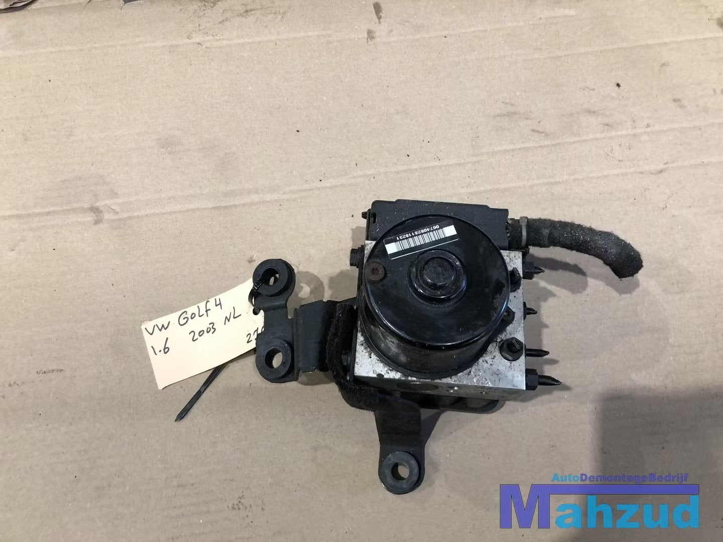 VW GOLF 4 ABS POMP module 1C0907379L, Gebruikt, Volkswagen, Volkswagen AG, Berliner Ring 2
38440  Wolfsburg, DE