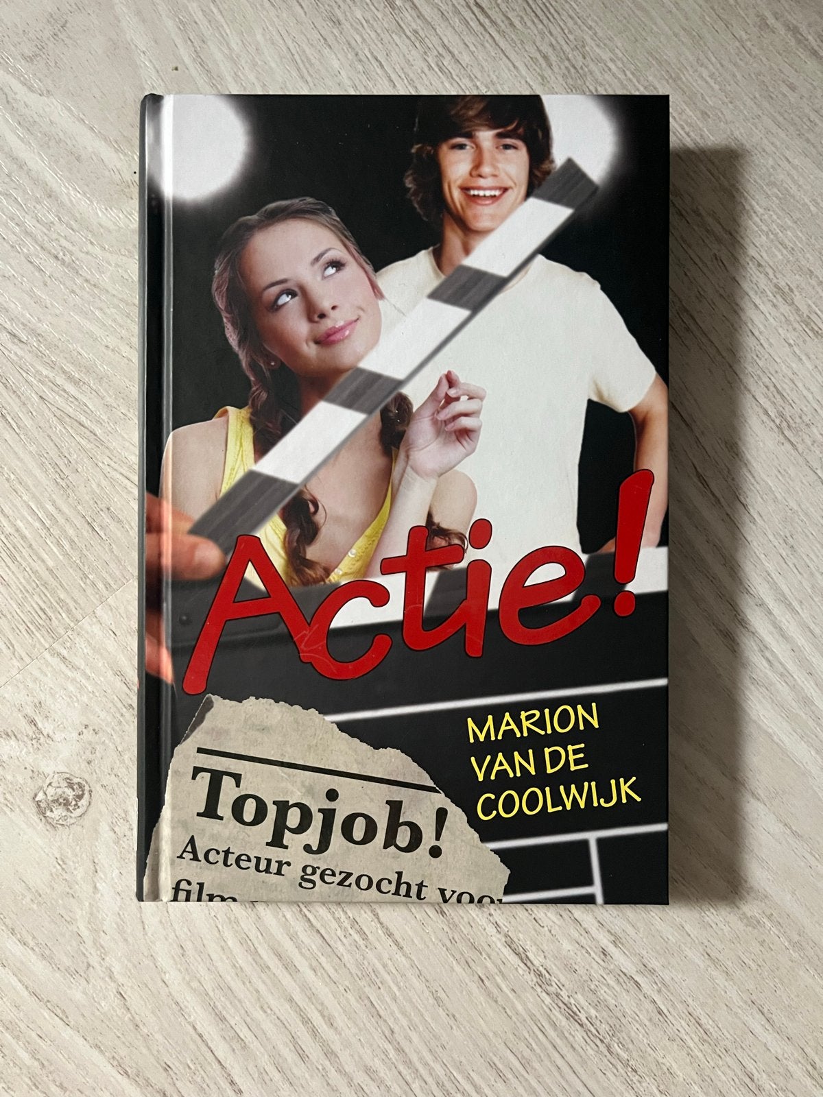 Actie! Topjob! - Marion van de Coolwijk, Ophalen of Verzenden, Zo goed als nieuw, Fictie