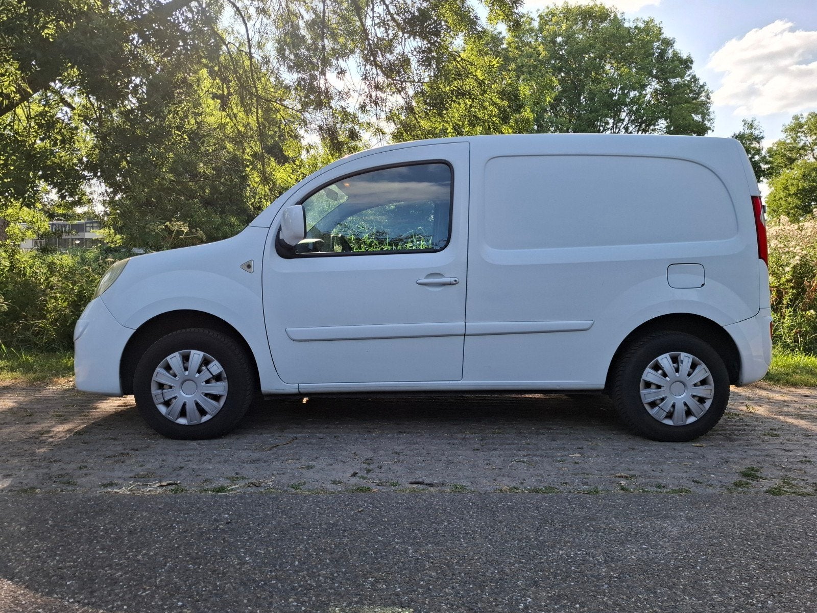 Renault kangoo express 1.6 wit, Auto's, 625 kg, Renault, 1368 kg, 106 pk