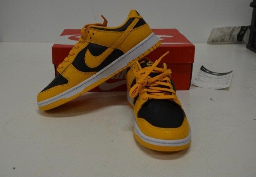 Nike dunk low goldenrod maat 44 niieuwe, Overige kleuren, Nike, Nieuw, Ophalen of Verzenden
