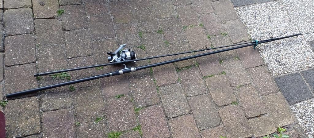 Diverse visspullen: hengels, net, stoel, parasol, voer, Ophalen of Verzenden, Gebruikt
