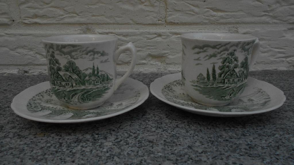2x groen kop en schotel Bridge Scene Crown Ducal England, Ophalen of Verzenden
