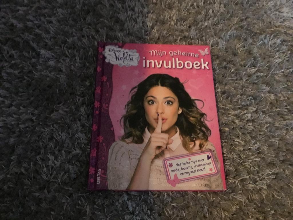 Mijn geheime invulboek, Disney Violetta (nieuw), Ophalen of Verzenden, Nieuw, Deltas