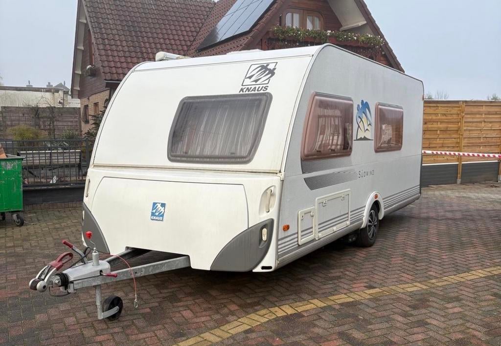 Knaus 500 FSK stapelbed - Airco, mover, dakluifel, voortent, Caravans en Kamperen, Stapelbed, Rondzit, Particulier, Schokbreker