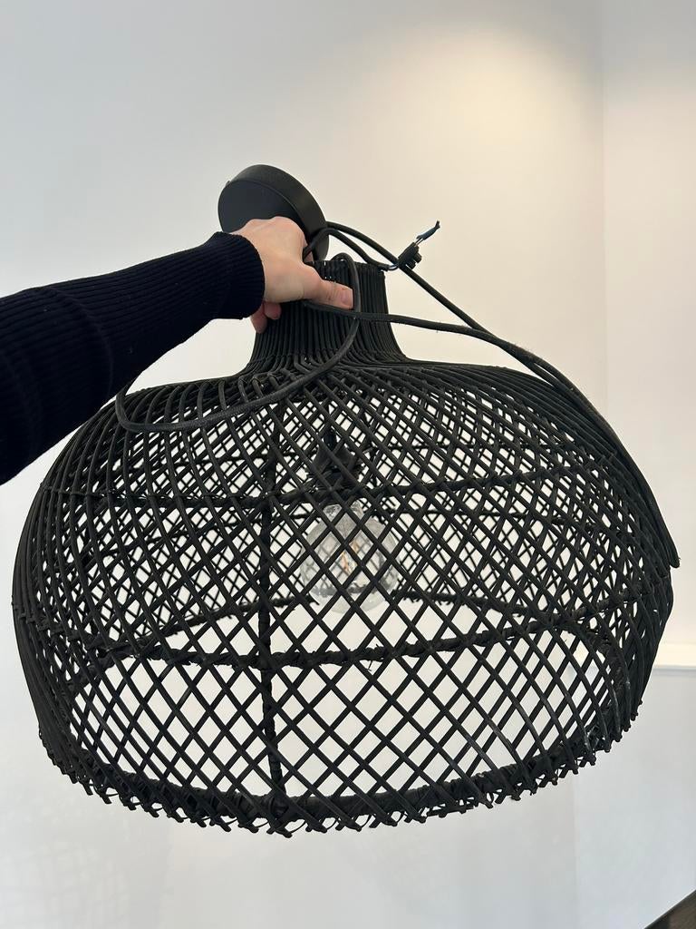 Hanglamp Maze rotan zwart, Huis en Inrichting, Lampen | Hanglampen, Ophalen, Gebruikt, Overige materialen, 75 cm of meer