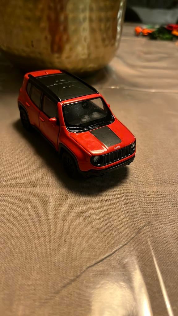 Welly 1/34 JEEP RENEGADE TRAILHAWK Diecast Metal Model, Hobby en Vrije tijd, Ophalen of Verzenden, Zo goed als nieuw, Auto