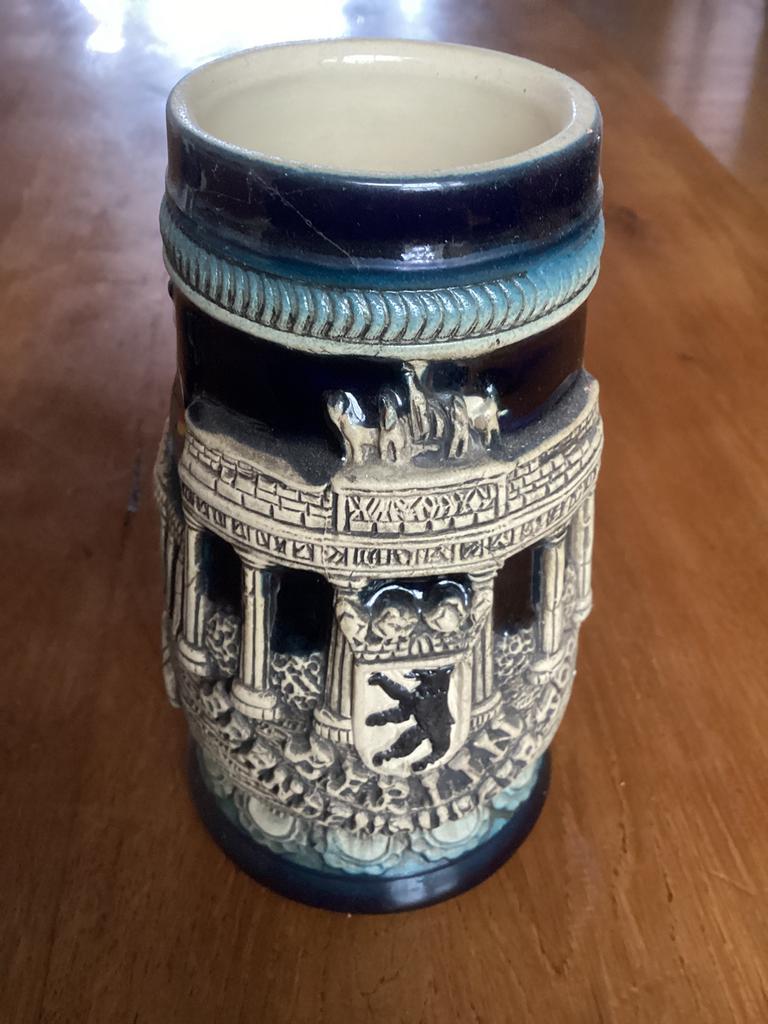 Zware Bierpul Berlijn “Brandenburger Tor”, Verzamelen, Biermerken, Ophalen of Verzenden, Zo goed als nieuw, Pul(len)