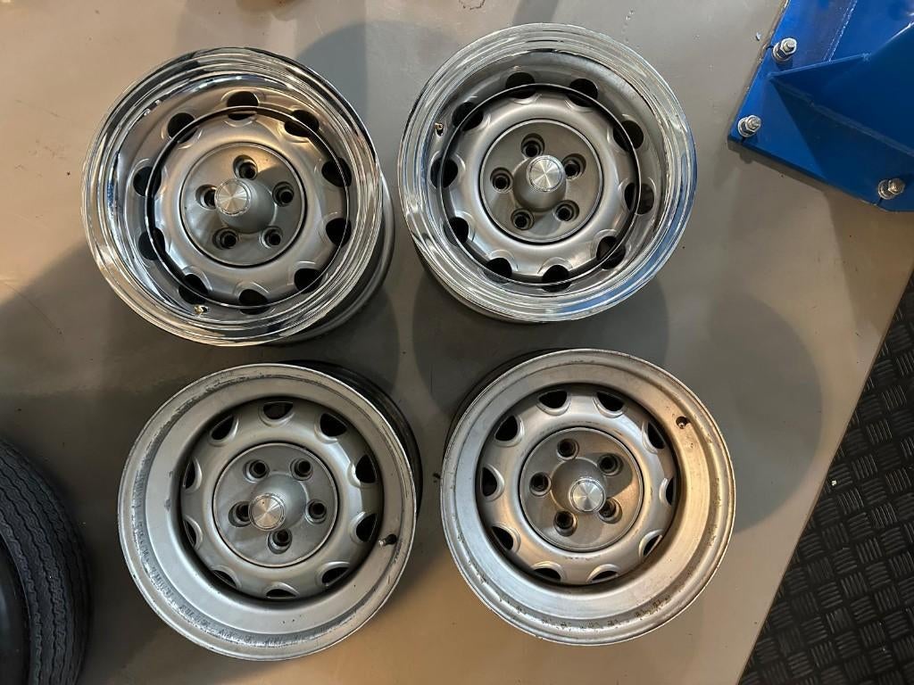 4 x Mopar Rallye Wheels Origineel, Auto-onderdelen, Banden en Velgen, Gebruikt, 15 inch, Velg(en), -