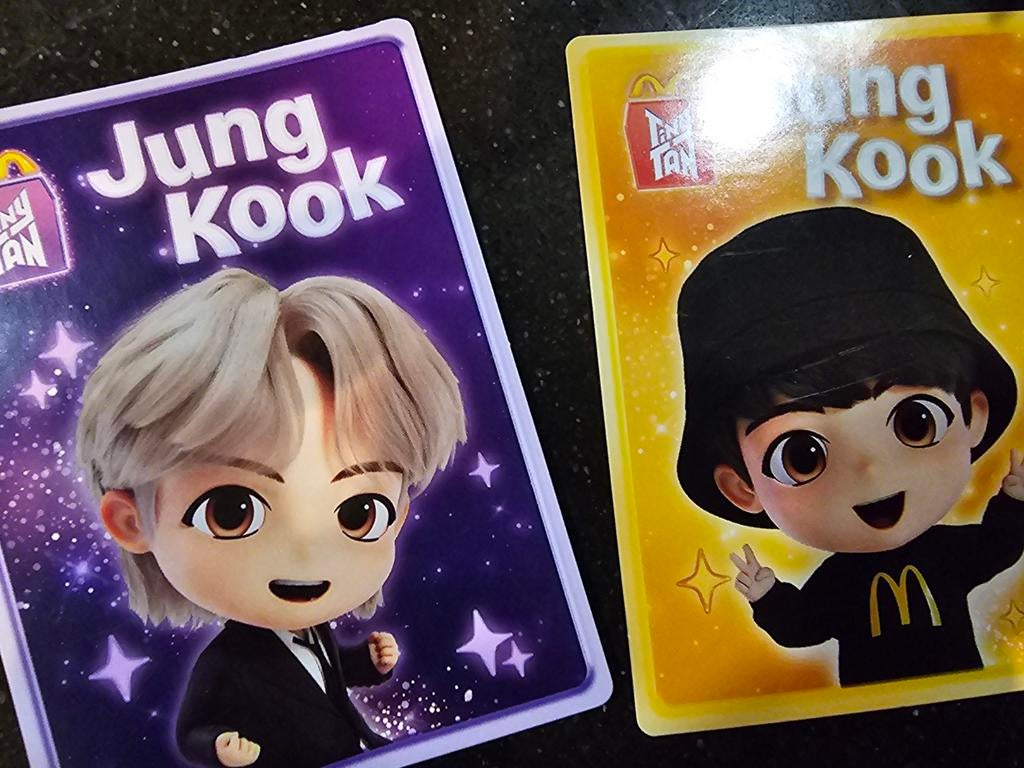 Gratis ophalen 2x photocards bts k-pop jungkook, Ophalen, Zo goed als nieuw, Foto of Kaart