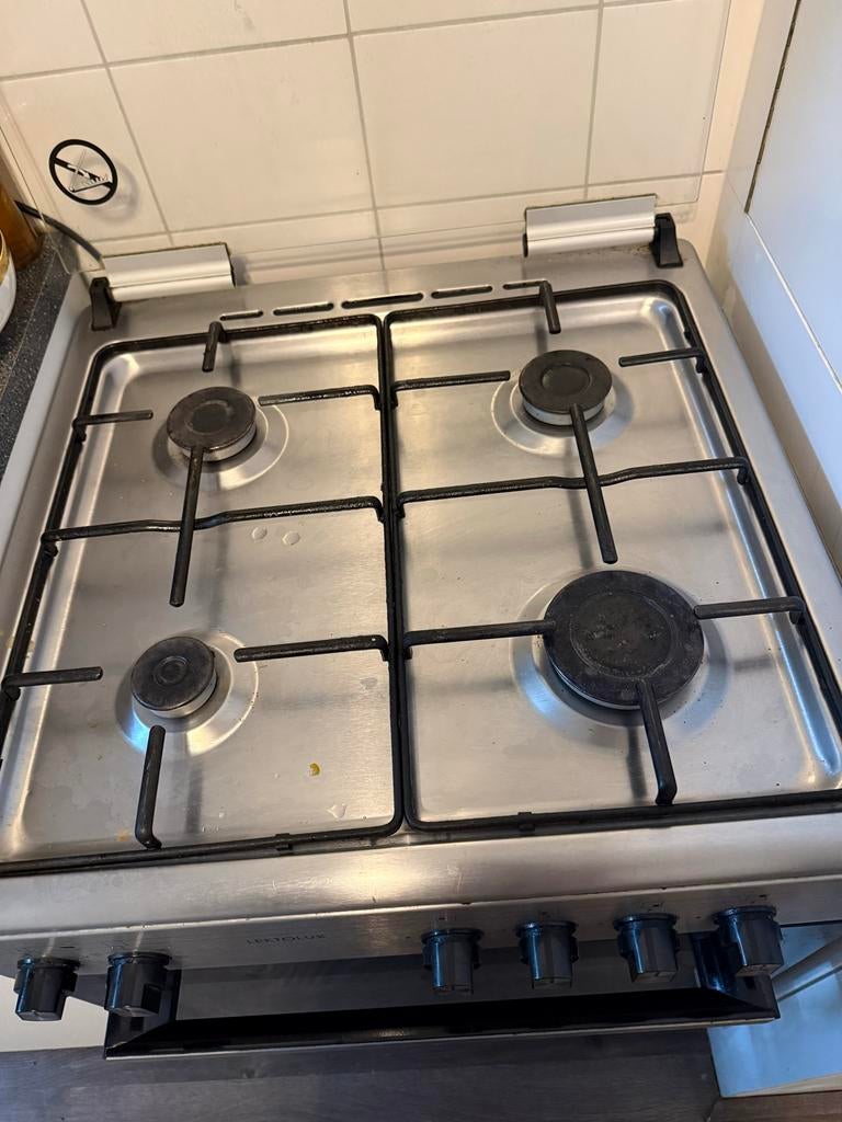 Gasfornuis - Zo goed als nieuw!, Witgoed en Apparatuur, Zo goed als nieuw, Gas, Vrijstaand, 4 kookzones