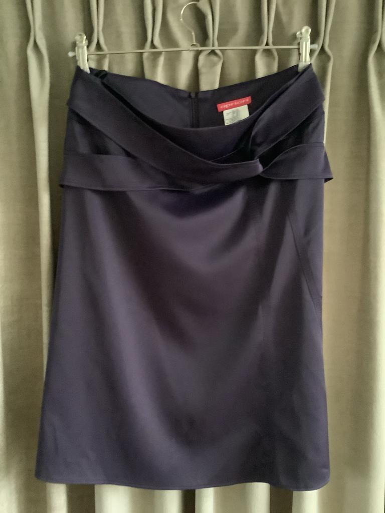 Apriori donkerpaarse rok met details, maat 42, Kleding | Dames, Paars, Maat 42/44 (L), Ophalen of Verzenden, Zo goed als nieuw