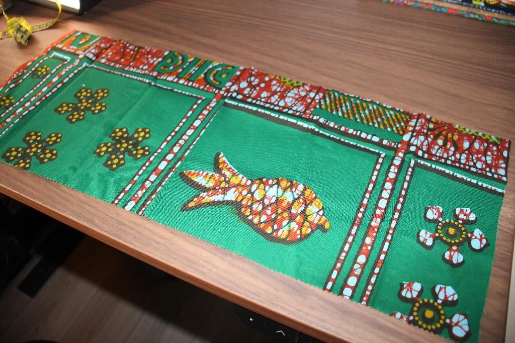 Lap wax hollandais 100% katoen stof - krokodil groen #4249, Nieuw, Ophalen of Verzenden, 30 tot 120 cm, Katoen