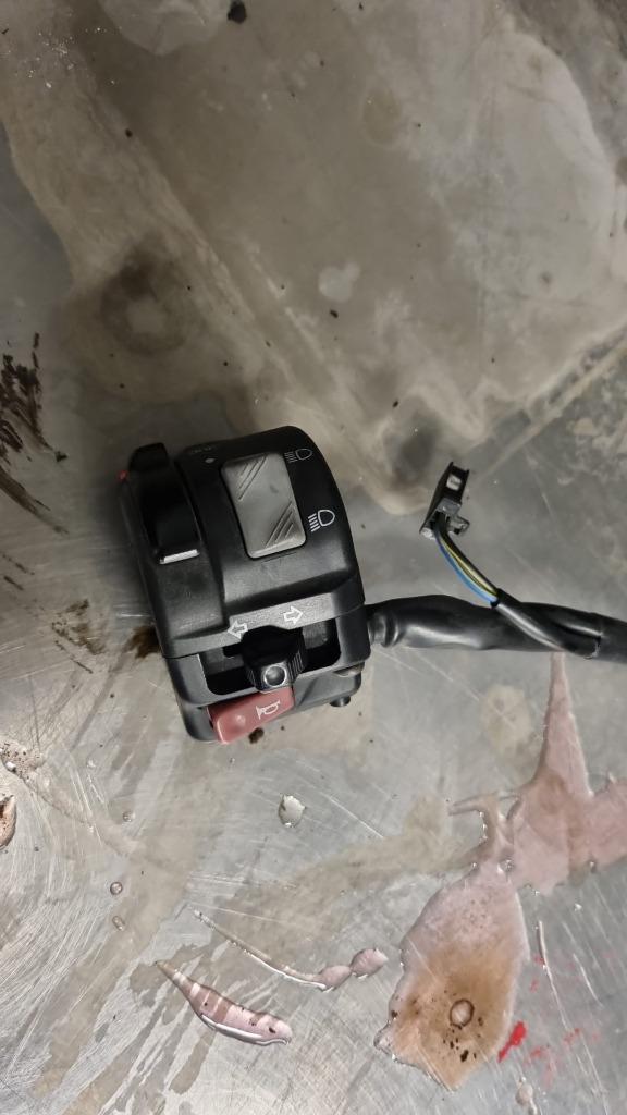 stuurschakelaar links Yamaha TDM 850 4tx, Ophalen, Gebruikt, ., .