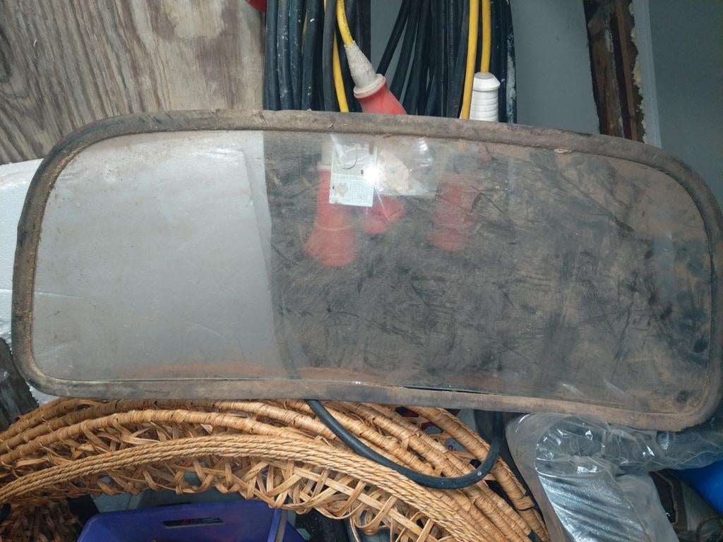 Vw kever voorruit, Ophalen