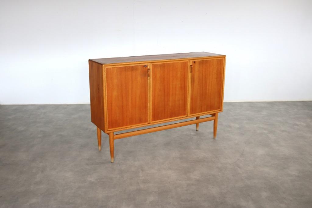 vintage highboard | sideboard | jaren 60 | Bodafors, Gebruikt, 100 tot 150 cm, Ophalen of Verzenden, 25 tot 50 cm
