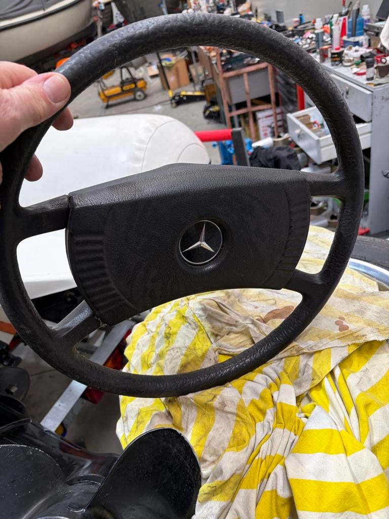 Mercedes.    W 107.  Sturen.   SL, Ophalen of Verzenden
