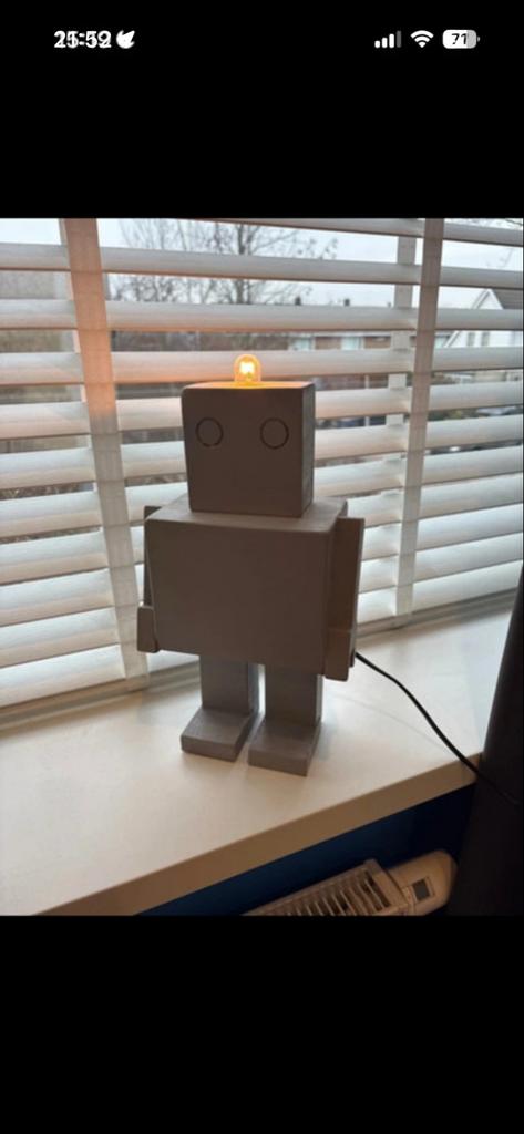 Houten Robot Lampje, Huis en Inrichting, Ophalen of Verzenden, Gebruikt, Hout, Minder dan 100 cm