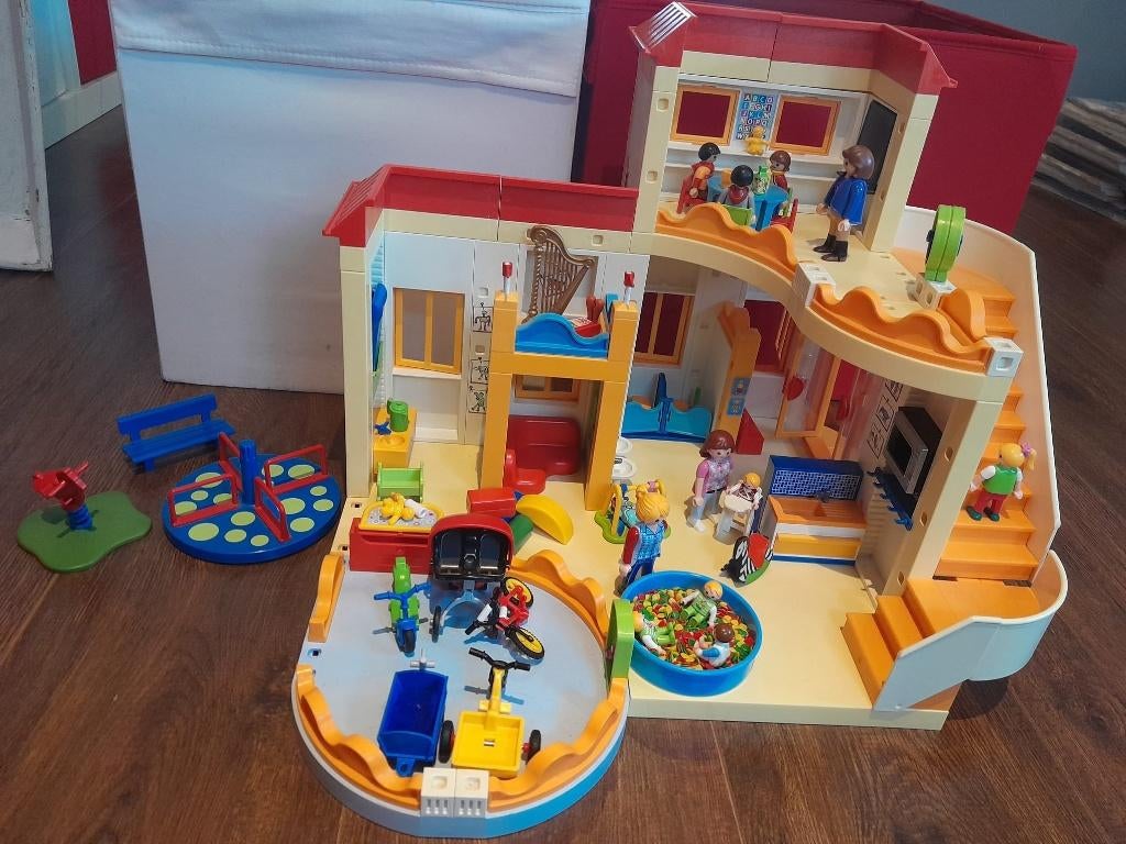 Playmobil kinderdagverblijf, Ophalen of Verzenden, Zo goed als nieuw, Complete set