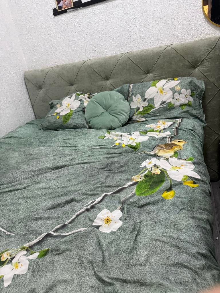 Modern 2-persoonsbed 180x200 met gestoffeerd hoofdbord, Huis en Inrichting, Slaapkamer | Bedden, Tweepersoons, Ophalen of Verzenden