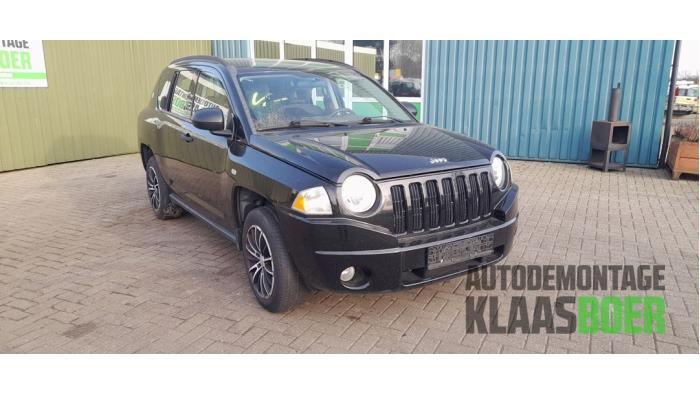Voorbumper van een Jeep Compass, Jeep, Gebruikt, Ophalen of Verzenden, Bumper