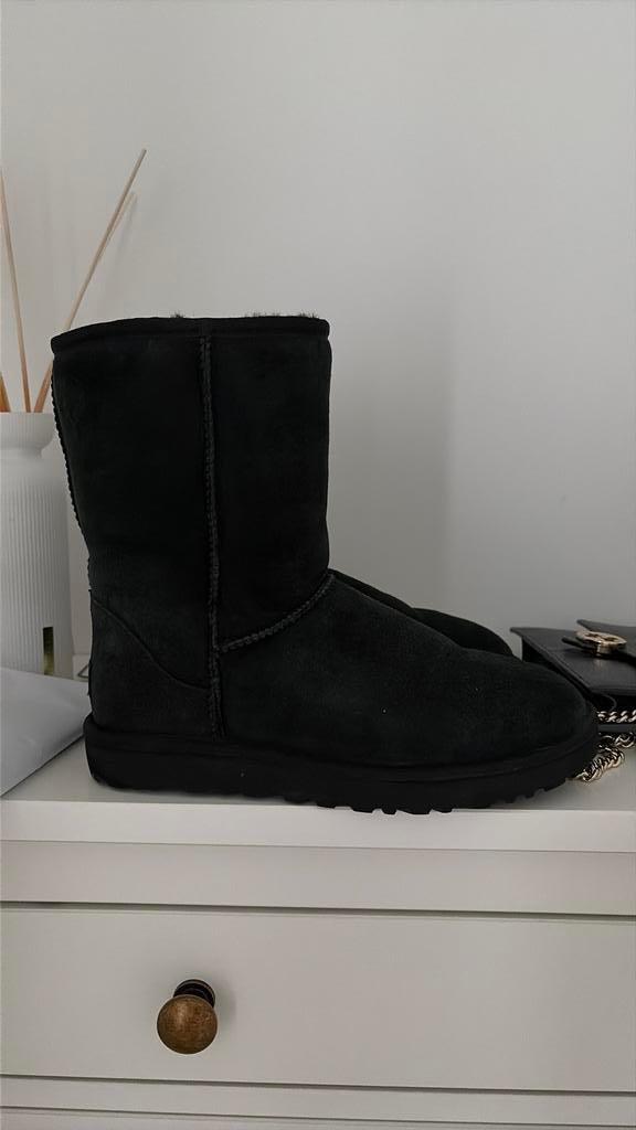 Ugg maat 39, Kleding | Dames, Schoenen, Ophalen of Verzenden, Zo goed als nieuw, Pantoffels of Sloffen