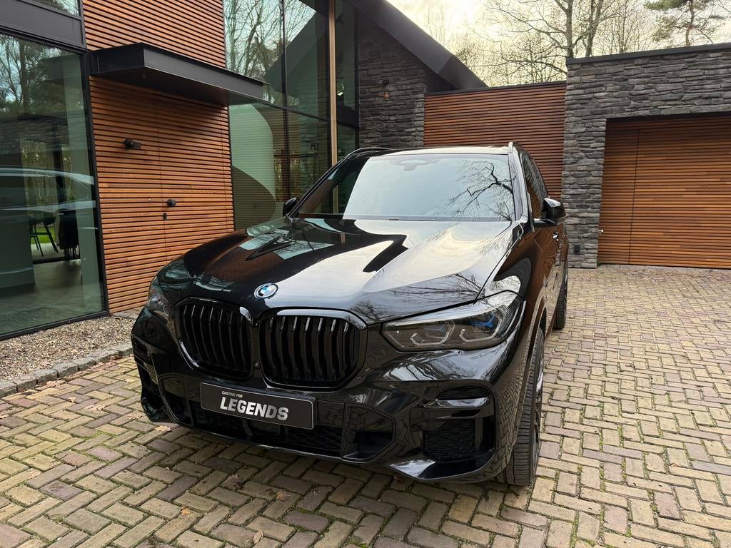 BMW X5 Xdrive45e 394pk 2022 ex btw, Zwart, Vierwielaandrijving, Hybride Elektrisch/Benzine, 2998 cc