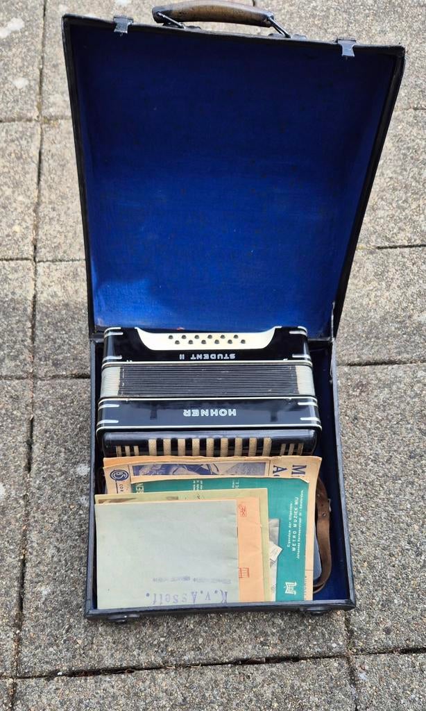 Unieke vintage Accordeon+orginele zeldzame boekjes&koffer!!, Muziek en Instrumenten, Accordeons, Gebruikt, Overige formaten, Met koffer