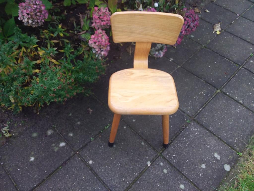origineel oud schoolstoeltje, Kinderen en Baby's, Kinderkamer | Tafels en Stoelen, Ophalen, Stoel(en)