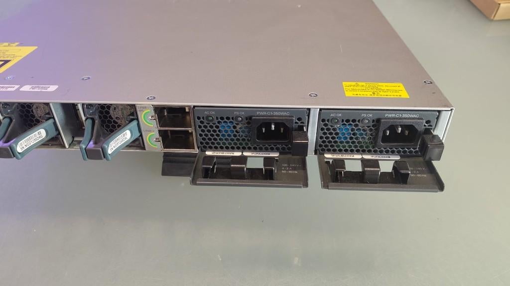 Cisco Catalyst 3850 ZS 10G SFP+, Computers en Software, Netwerk switches, JethroMeijers, Refurbished, Ophalen of Verzenden, Info@jethromeijer.com