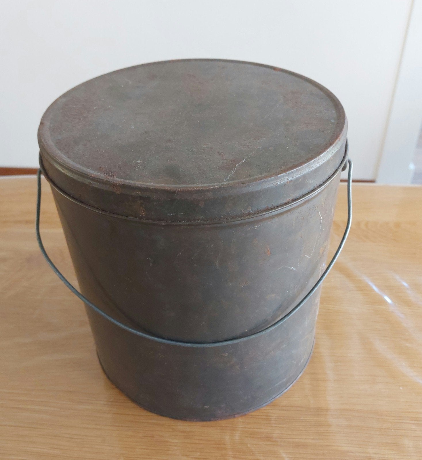 Vintage metalen emmer met deksel - Industrieel decor, Antiek en Kunst, Ophalen
