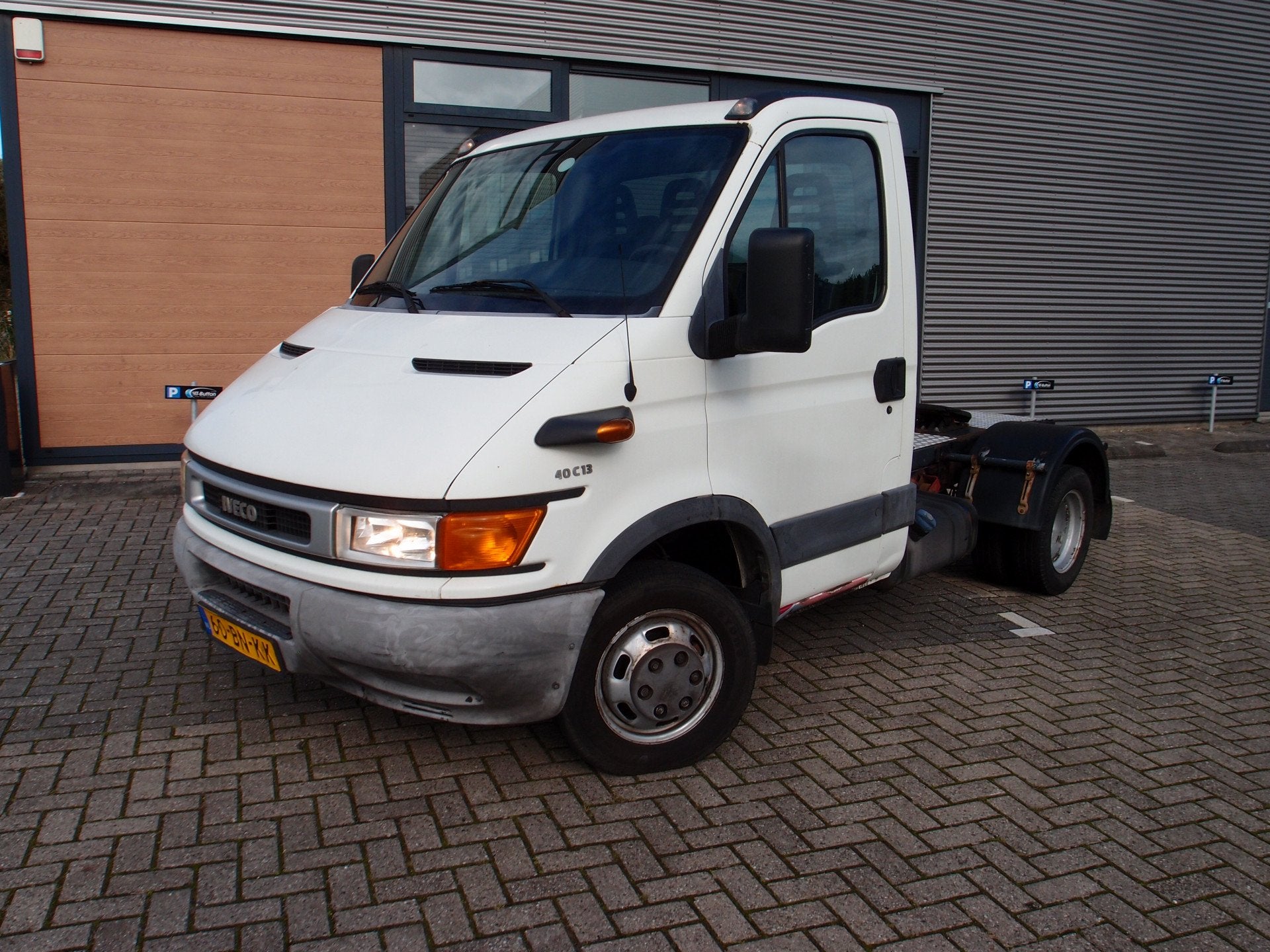 Iveco Daily 40 C 13 be trekker 6600kg trekvermogen nw apk go, Auto's, Dealer onderhouden, Gebruikt, 4 cilinders, Wit